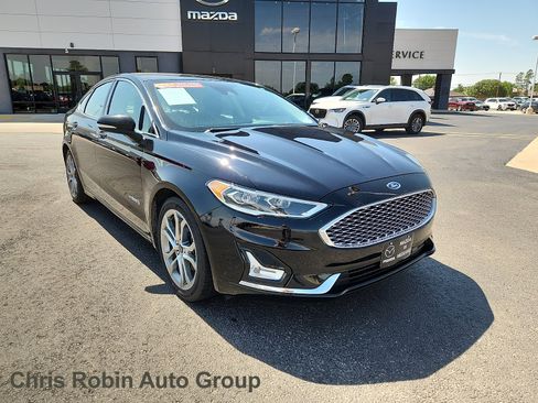 Used 2019 Ford Fusion Titanium FWD image 1