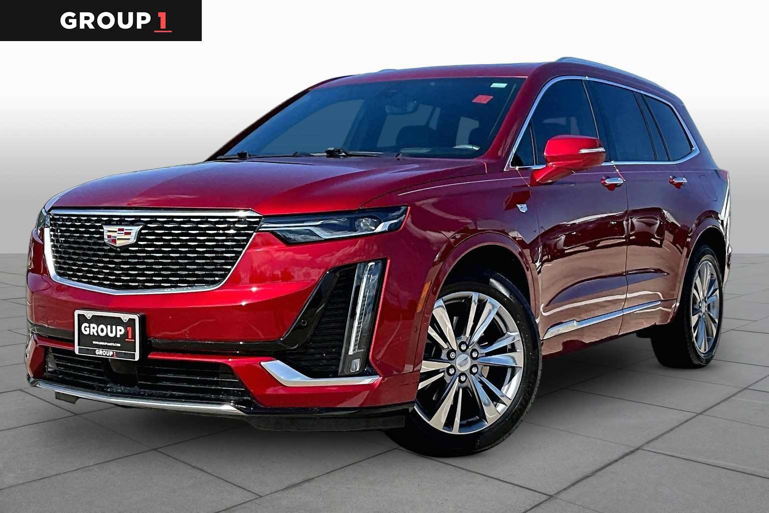 Used 2023 Cadillac XT6 Premium Luxury w/ Technology Package FWD image 1