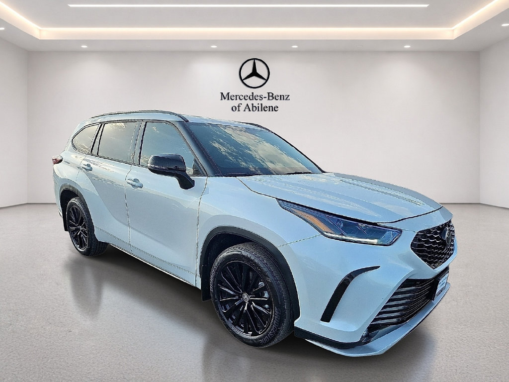 Used 2024 Toyota Highlander XSE FWD image 10