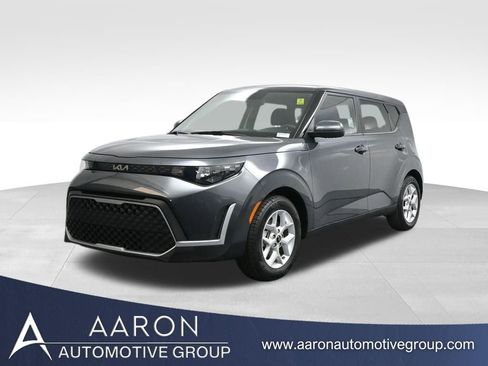 Used 2023 Kia Soul LX w/ LX Technology Package image 1