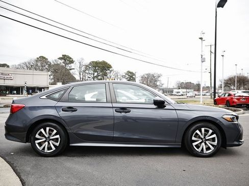 Used 2023 Honda Civic LX image 11