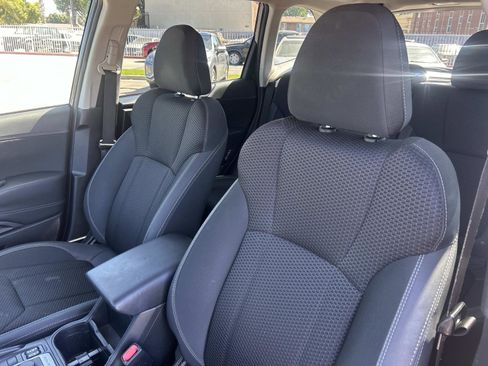 Used 2020 Subaru Forester Premium image 19