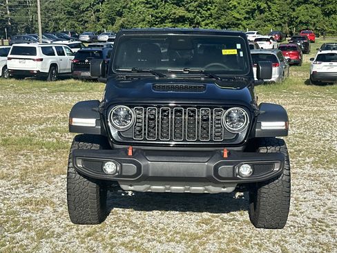 Used 2026 Jeep Gladiator Mojave AWD/4WD image 2