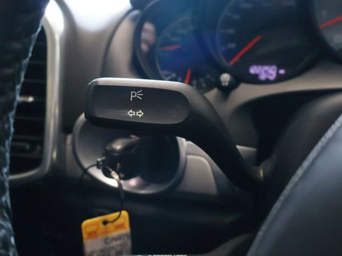 Used 2013 Porsche Cayenne GTS image 32