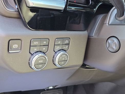 New 2026 GMC Sierra 1500 SLT w/ SLT Premium Plus Package image 11