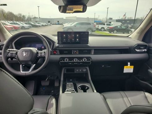 New 2026 Honda Pilot Touring image 20