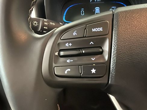 Used 2026 Hyundai Venue SEL FWD image 18