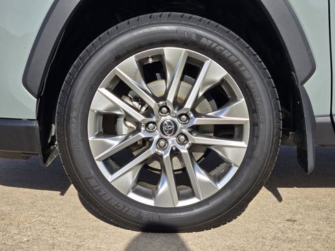 Used 2019 Toyota RAV4 XLE Premium w/ Cold Weather Package image 14