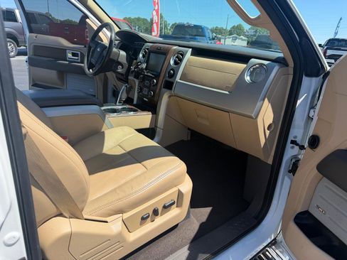Used 2014 Ford F150 Lariat w/ Equipment Group 502A Luxury AWD/4WD image 13