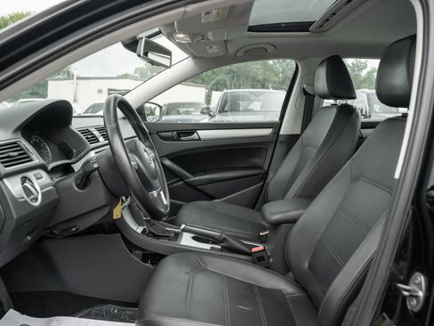 Used 2013 Volkswagen Passat TDI SE FWD image 7