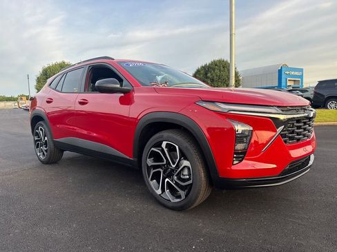 New 2026 Chevrolet Trax RS w/ Driver Confidence Package FWD image 9