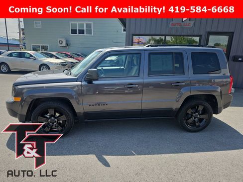 Used 2014 Jeep Patriot Sport w/ Power Value Group FWD image 3