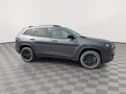 Used 2023 Jeep Cherokee Altitude Lux AWD/4WD image 9