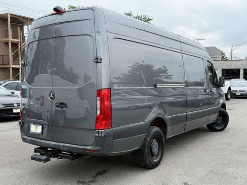 Used 2019 Mercedes-Benz Sprinter 2500 w/ Driver Convenience Package image 4