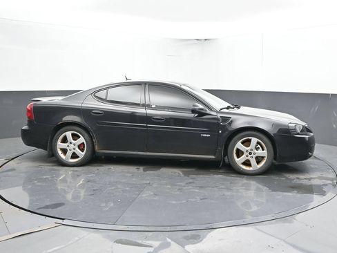 Used 2008 Pontiac Grand Prix GXP w/ Sun And Sound Package FWD image 4