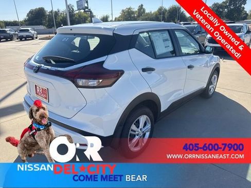 New 2025 Nissan Kicks Play S FWD image 5