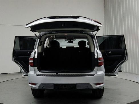 Used 2021 Nissan Armada SL w/ Captain's Chairs Package image 14