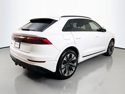 Used 2024 Audi Q8 Premium Plus w/ Premium Plus Package image 7