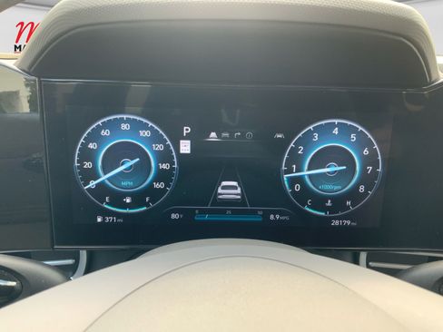 Used 2025 Hyundai Elantra SEL FWD image 16