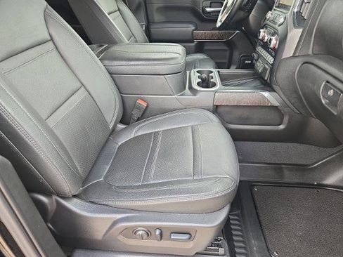 Certified 2023 GMC Sierra 2500 Denali w/ Denali Black Diamond Edition image 29
