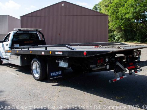 Used 2024 RAM 5500 4x4 Regular Cab image 20
