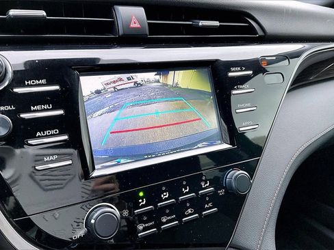 Used 2019 Toyota Camry LE image 29