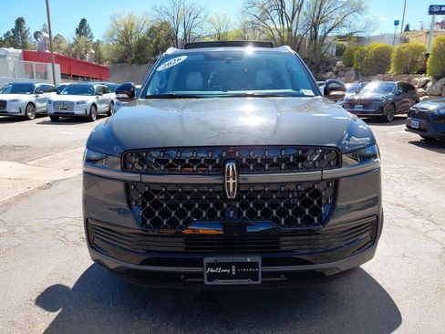 New 2026 Lincoln Navigator L Black Label AWD/4WD image 2