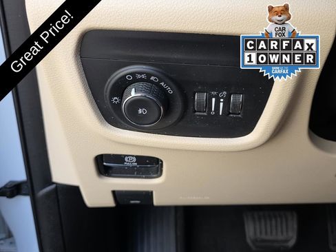 Used 2022 Jeep Grand Cherokee L Limited w/ MOPAR Finishing Package RWD image 27