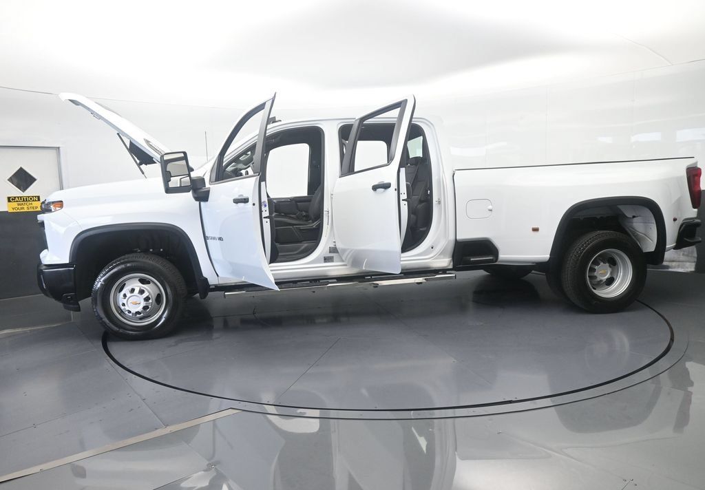 Used 2026 Chevrolet Silverado 3500 W/T AWD/4WD image 68