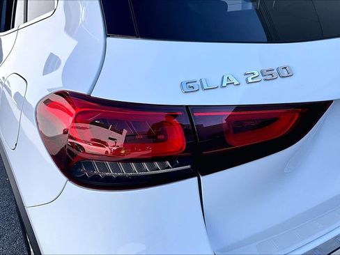 Used 2023 Mercedes-Benz GLA 250 GLA 250 image 29