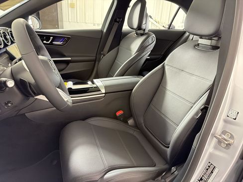 Used 2026 Mercedes-Benz C 300 4MATIC Sedan image 5
