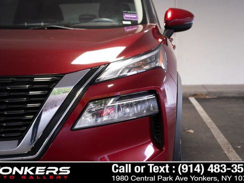 Used 2022 Nissan Rogue SV AWD/4WD image 11