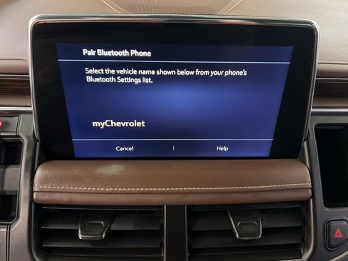 Used 2021 Chevrolet Suburban High Country image 10