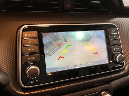 Used 2022 Nissan Kicks S image 24