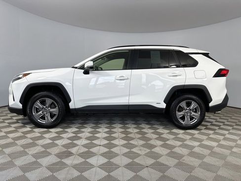 Used 2023 Toyota RAV4 LE image 4