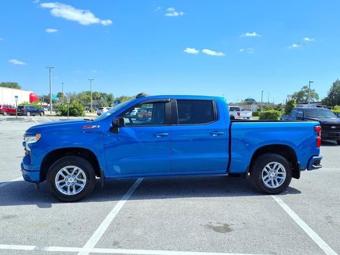 Used 2023 Chevrolet Silverado 1500 RST w/ Convenience Package II AWD/4WD image 4