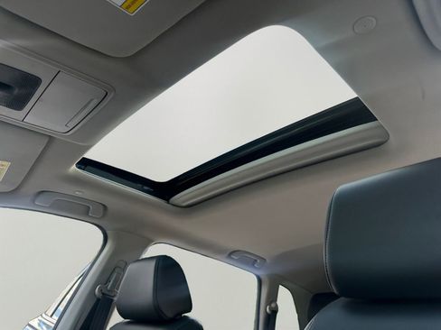 Used 2023 Honda CR-V EX-L image 22