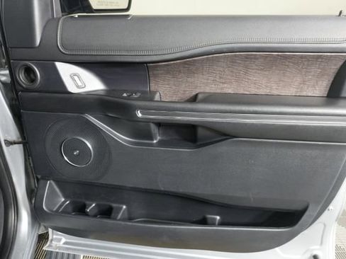 Used 2020 Ford Expedition Max Limited RWD image 34