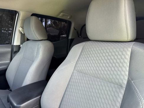 Used 2021 Toyota Tacoma SR5 RWD image 25