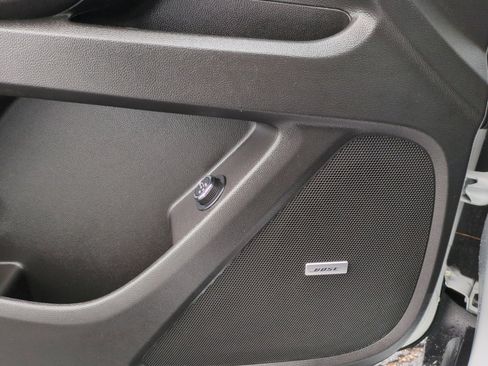 Used 2023 Chevrolet Traverse RS image 27