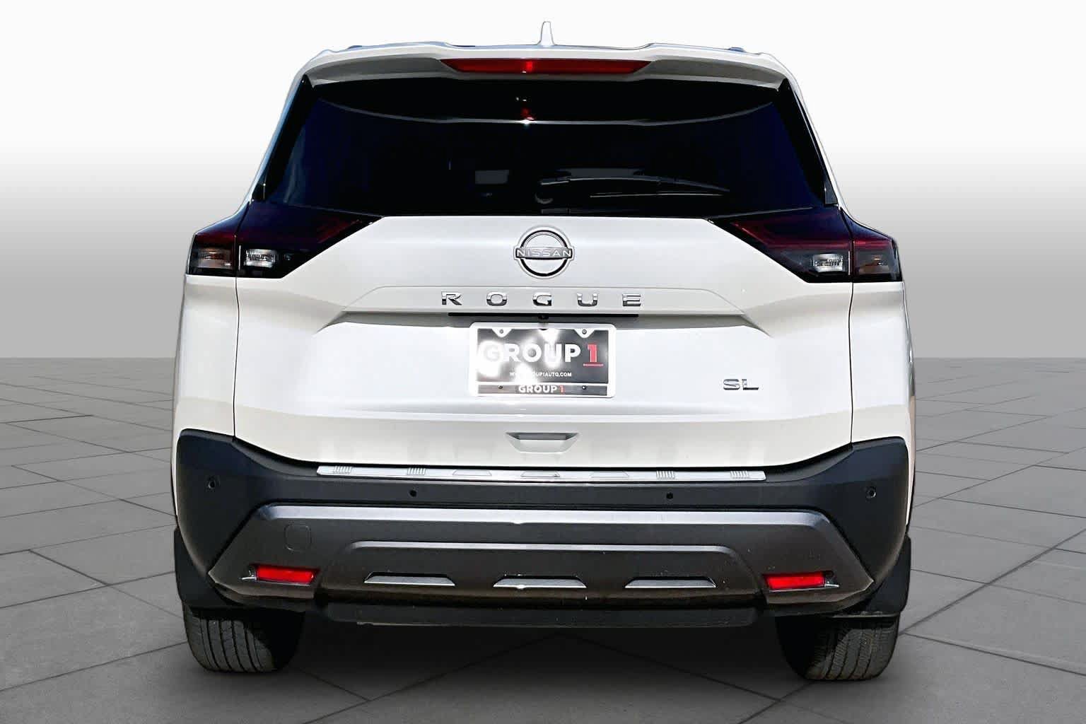 Used 2023 Nissan Rogue SL w/ SL Premium Package FWD image 5