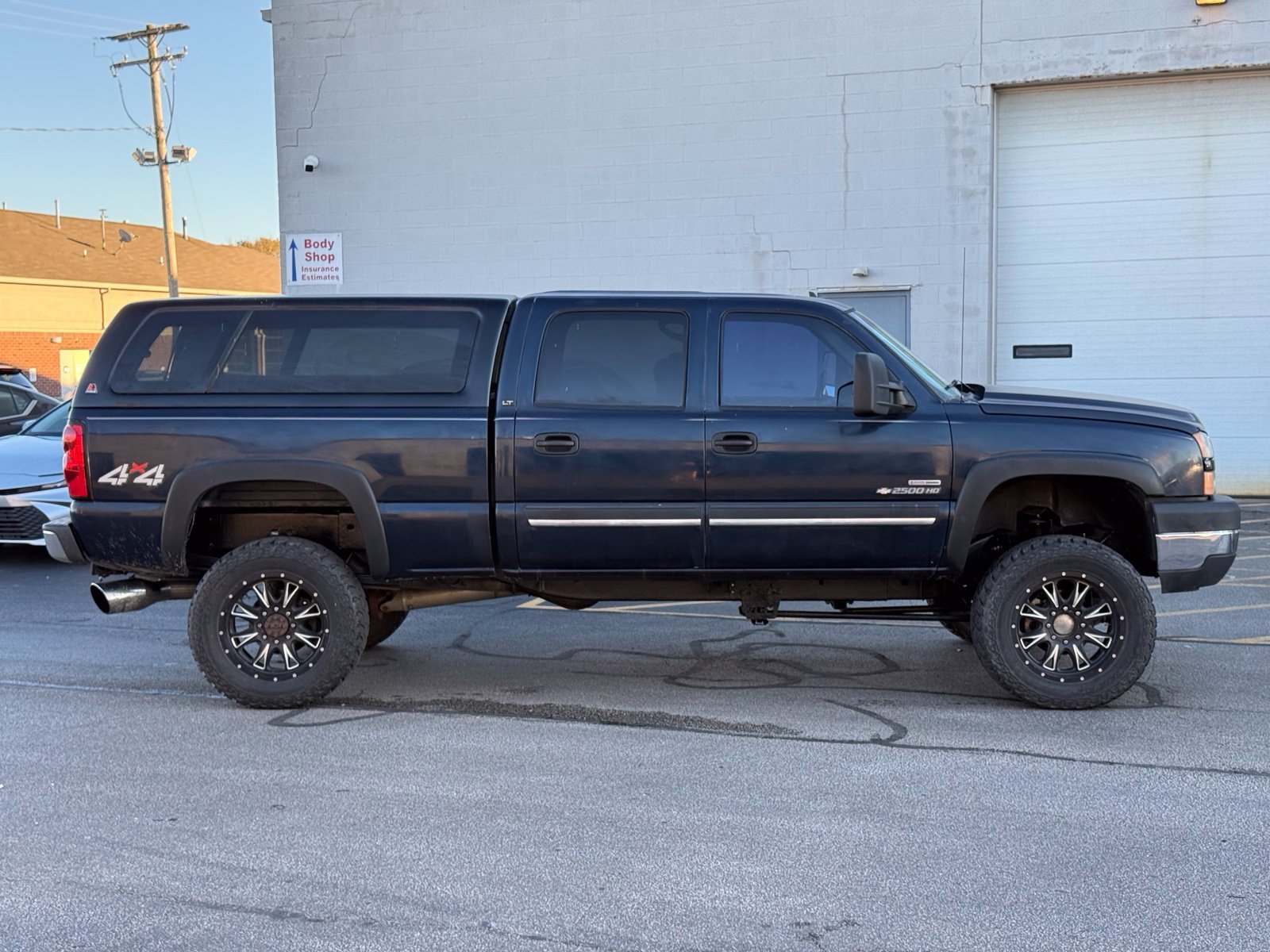 Used 2006 Chevrolet Silverado 2500 LT w/ Heavy-Duty Power Package AWD/4WD image 3