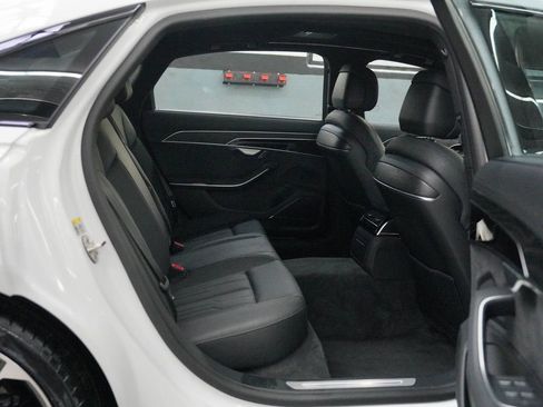 Used 2025 Audi A8 L 3.0T w/ Executive Package AWD/4WD image 34