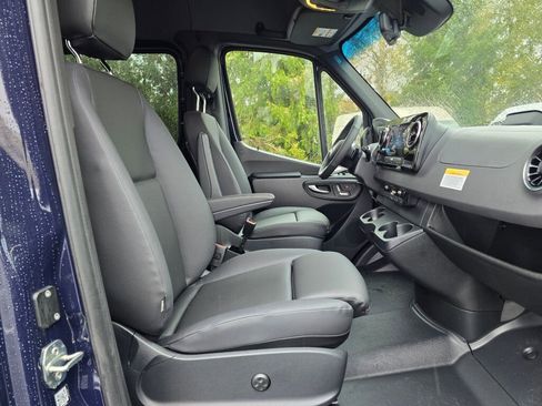New 2026 Mercedes-Benz Sprinter 144 Cargo image 21