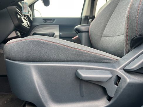 Used 2023 Ford Maverick XLT image 11