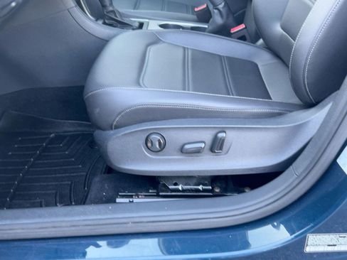 Used 2022 Volkswagen Passat 2.0T SE image 13