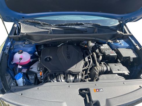 Used 2025 Kia Sportage EX image 6