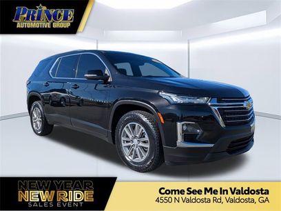 Used 2023 Chevrolet Traverse LT