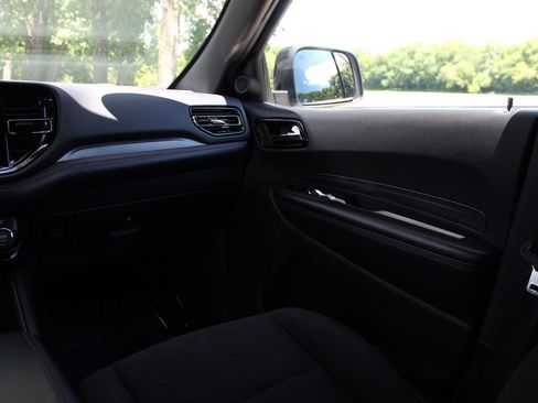 Used 2023 Dodge Durango GT AWD/4WD image 12