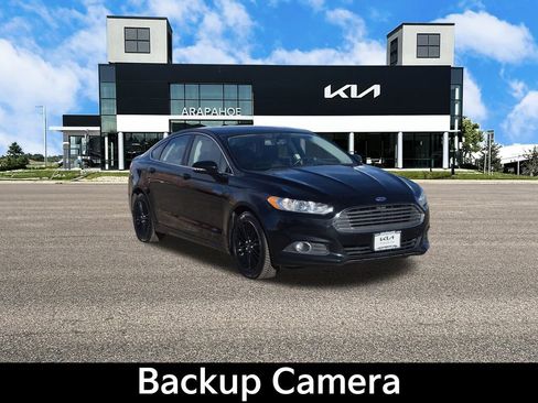 Used 2016 Ford Fusion SE w/ Equipment Group 202A image 2